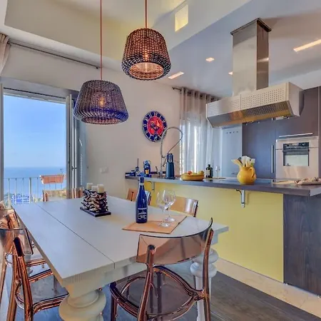 Casa Nanuk - *